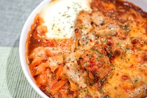 ごろっとチキン！セブンのチーズタッカルビドリアが旨辛い！