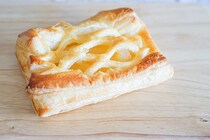 セブンの「アップルカスタードパイ」が「ウマすぎる」と話題！