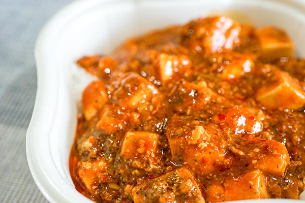 セブンの「花椒の香り広がる!麻婆丼」は辛い? 辛くない? みんなの声は