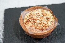 200円以下で買える！ローソン「ティラミスタルト」はしっとり系のおいしさ