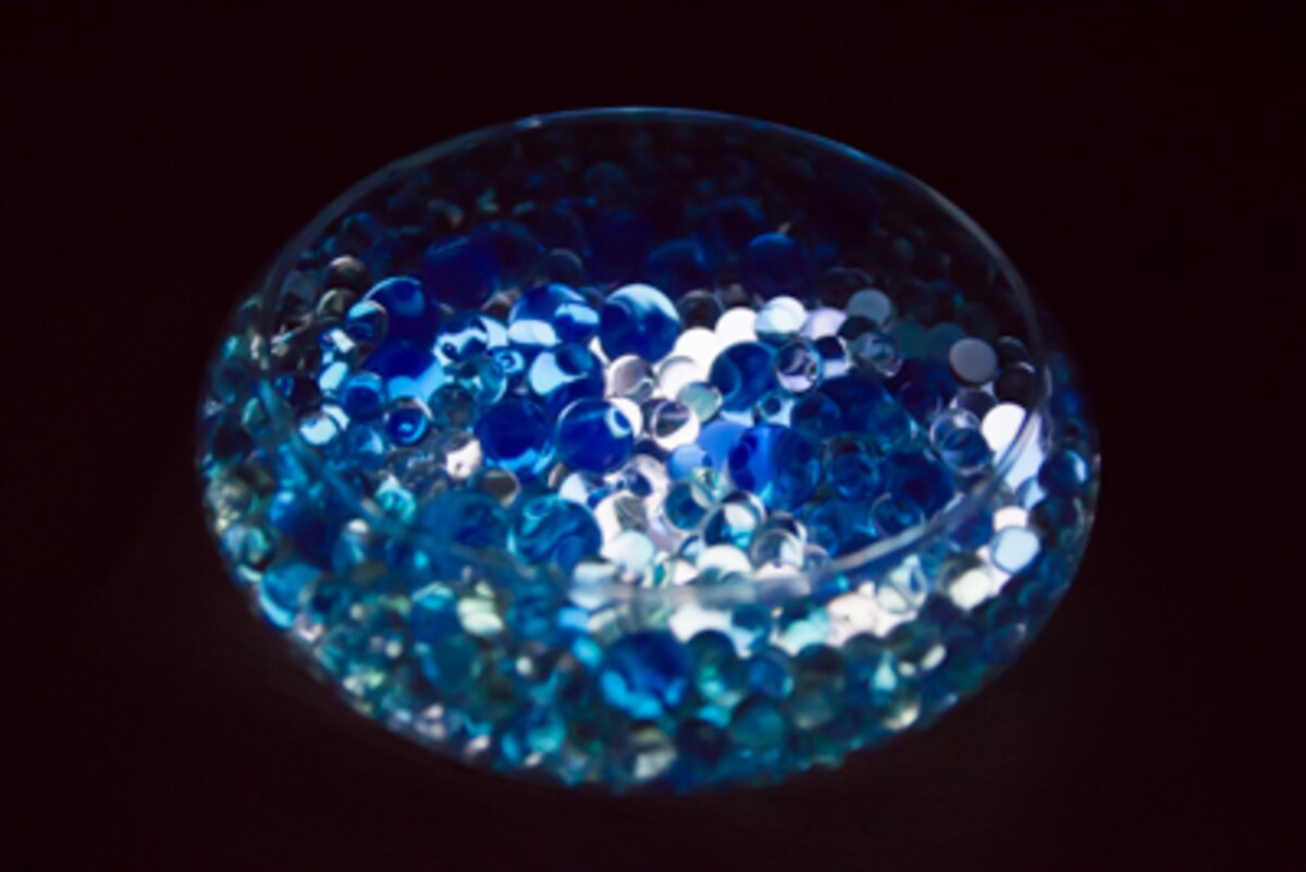 まるで宝石箱のよう？　消臭ビーズでインテリアを作ろう