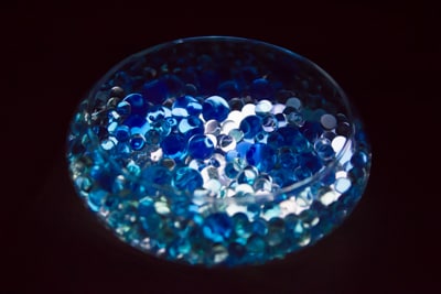 まるで宝石箱のよう？　消臭ビーズでインテリアを作ろう