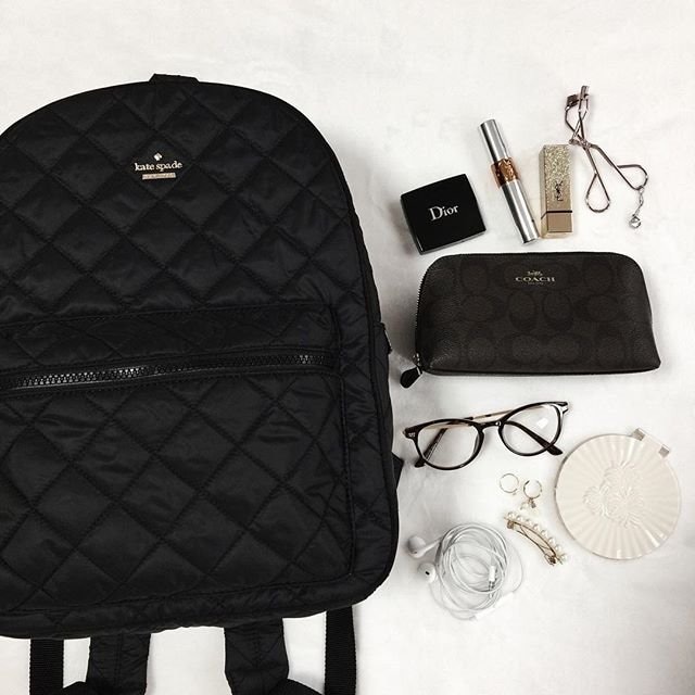 きれいめコーデにも使える大人の黒リュック7選