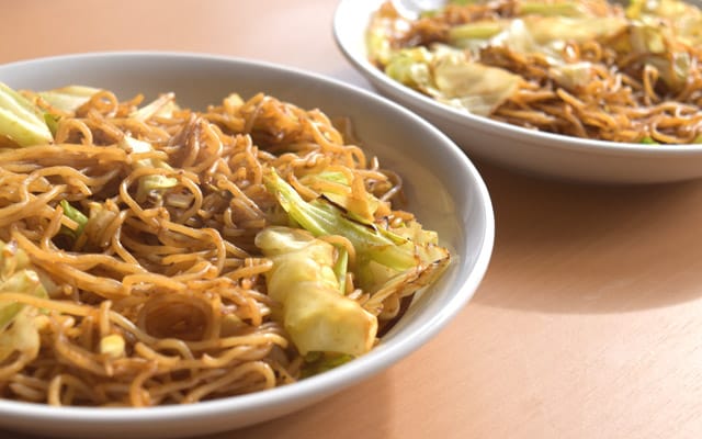 丸洗いやレンチンで食感モチモチ! 市販麺のワンランクアップテク