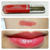 マットにキラめく　レブロンの新色リップでキスしたくなる唇に