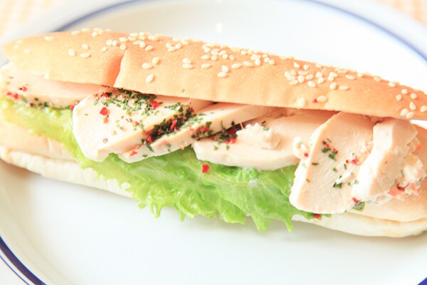 サラダチキンでヘルシー！「ごまこっぺ」の新作はもう食べた？