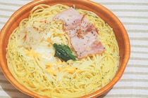 ファミマの「チーズクリームパスタ」はスモークの香りがGood！