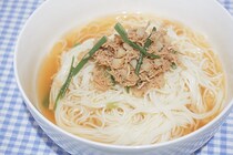 いつものそうめんに飽きたら、カルディの「麺にかけるだけ」で味変してみない？