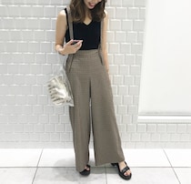 夏コーデのマンネリ打破に！　GUのチェックアイテムで秋支度