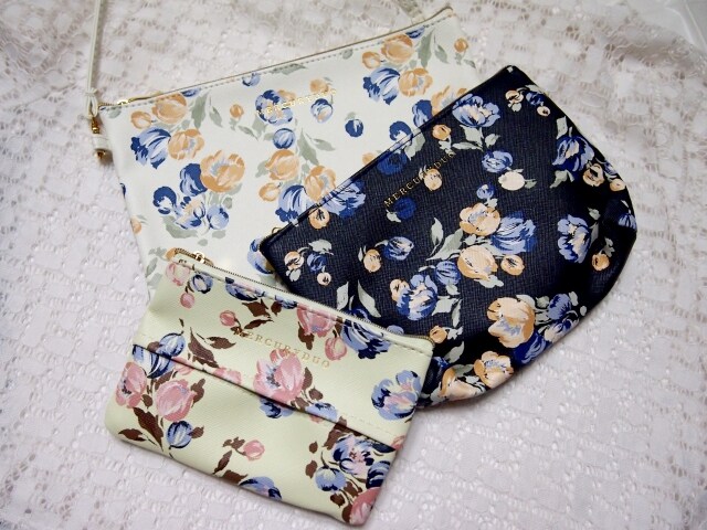 1月号付録のデザイン性高いポーチは、いくつあっても困らない!