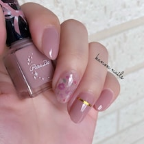 絶妙なスモーキーカラーが可愛い！　パラドゥの新作ネイルに一目惚れ