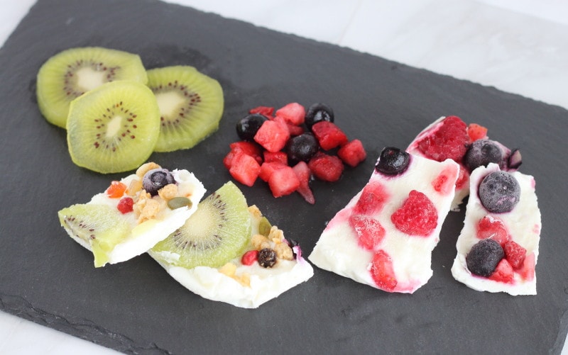 冷やして固めるだけのヘルシースイーツ！　ヨーグルトバークって知ってる？