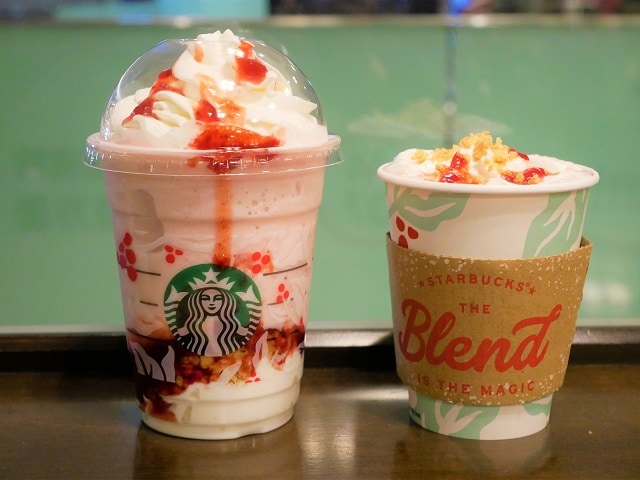 スタバ新作、苺のショートケーキのようなドリンクでクリスマス気分に！