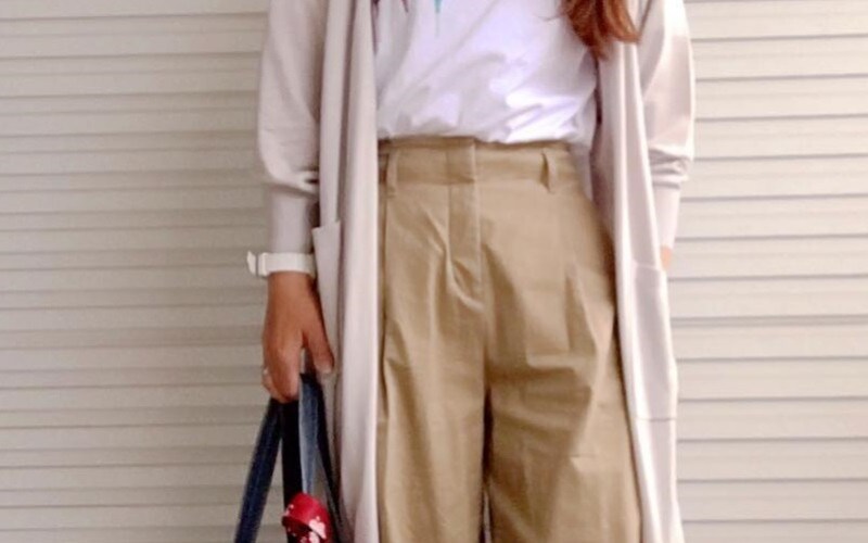 羽織ればすっきり縦ライン！　ユニクロのロングカーディガンでオシャレにスタイルアップ