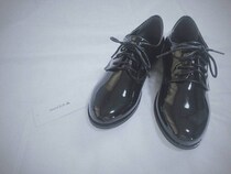 ローリーズからも登場！　秋コーデにはマニッシュシューズが欠かせない