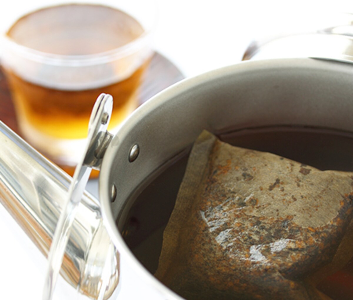 麦茶パック捨てないで！ 知って得する飲む以外での使い道5選