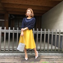 アクセサリー要らず！　GUのビジュー付きトップスで華やかに変身