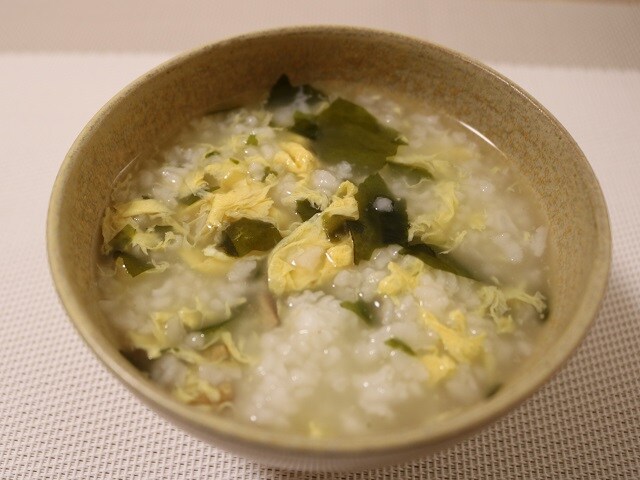 米大さじ2で腹もち◎ 朝3分でできるジャーおかゆでランチしよう