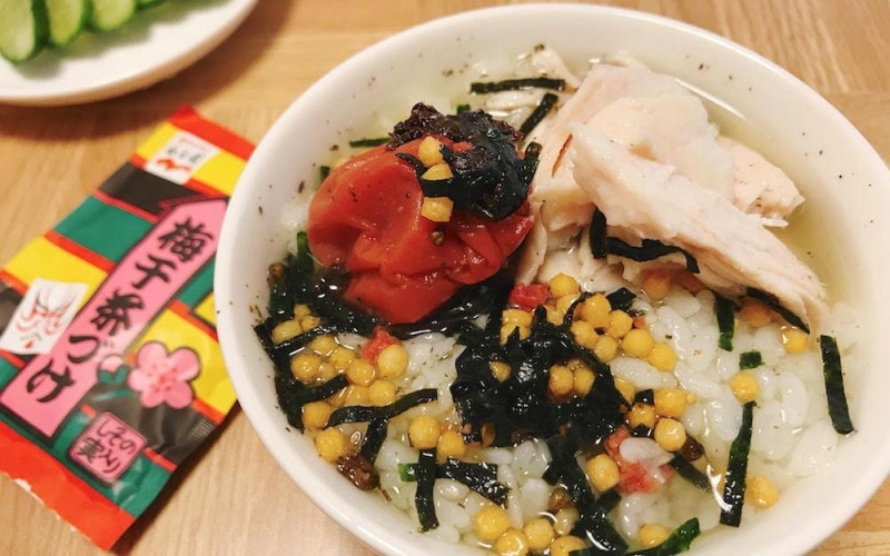 さっぱりバジルレモン風味! 夏に食べたい冷たいお茶漬け3選