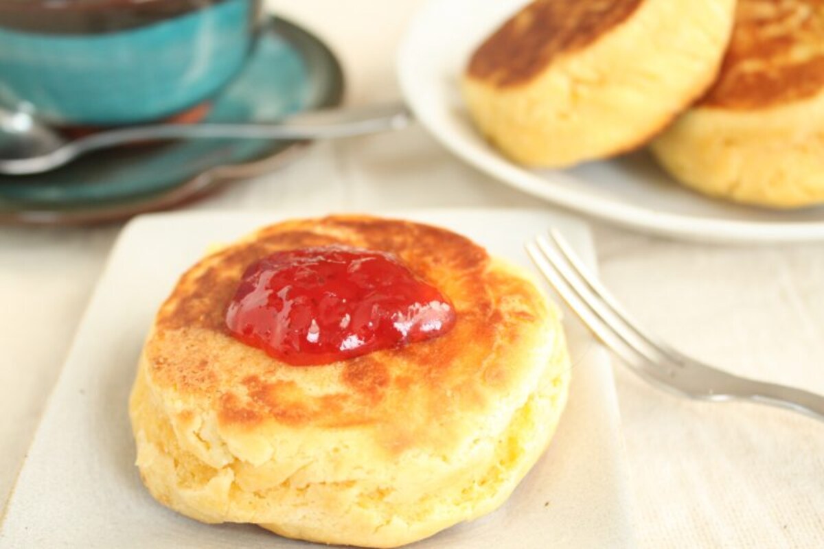 材料3つ！　ボウル1つでできるハイブリッドスイーツ「スコッキー」が超簡単