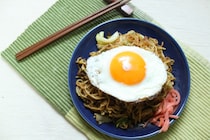 自宅で再現できる！　B級グルメ「富士宮焼きそば」を作ってみた