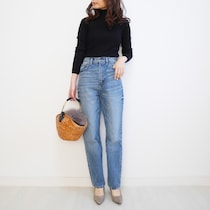 GUの神デニム！　ハイウエストストレートジーンズで高見えコーデ