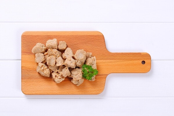 高い栄養価と人気の「大豆ミート」でカロリーオフ!