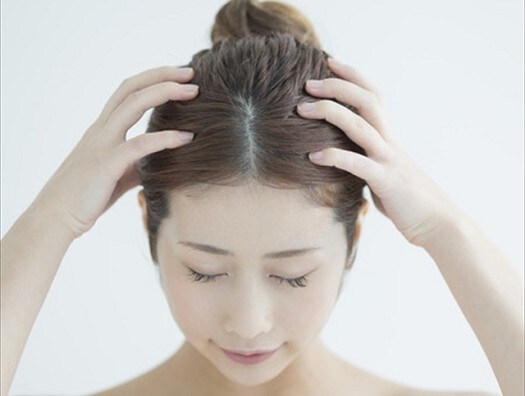 頭皮に「できもの」が！気になる原因と自分でできるヘアケアとは