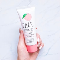 売り切れ店舗続出!?　ダイソーのピーリングジェルを試してみた