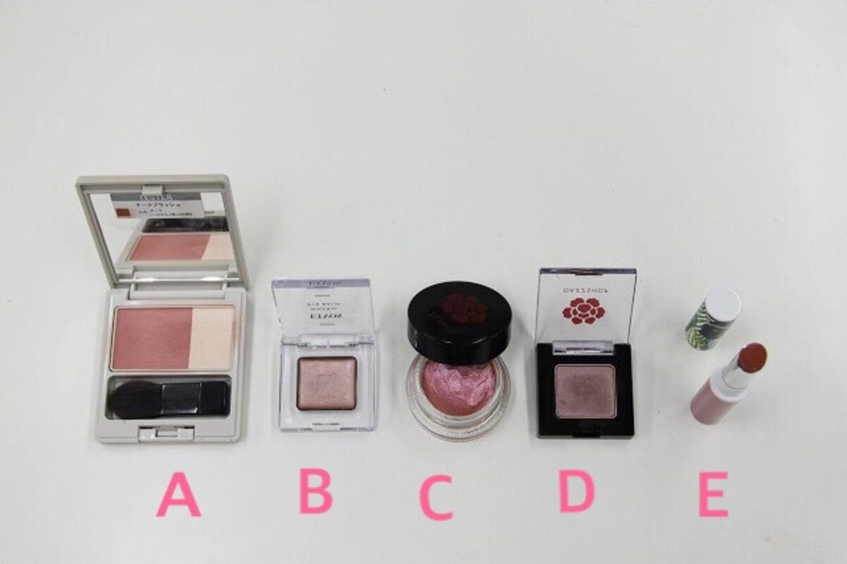 これなら甘すぎない！　春はピンクだけのワンカラーメイクを楽しもう♪