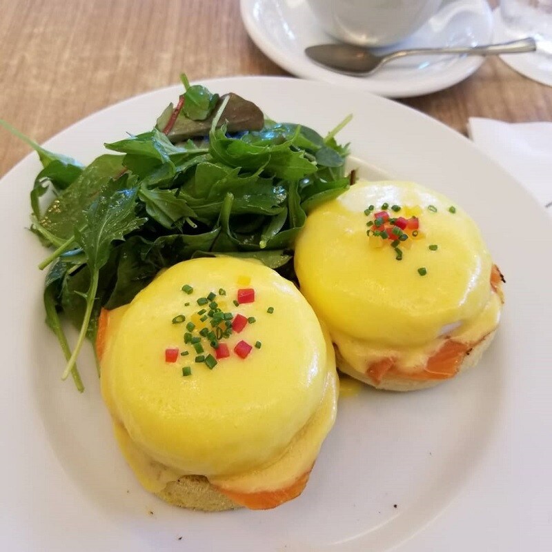 毎週水曜日は外で贅沢モーニングを食べることに決めた！