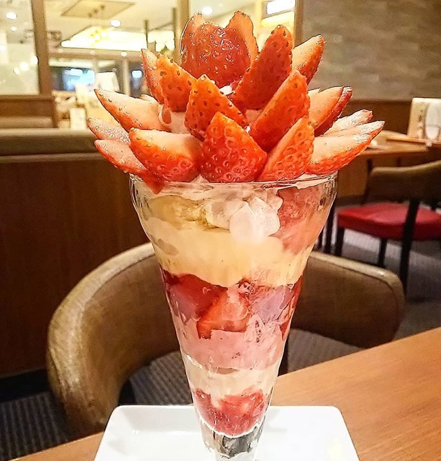 意外な穴場! プチ贅沢できる#ファミレススイーツを要チェック