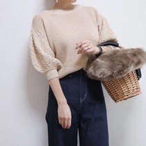 今秋もチェック！　GUの990円ニットであったかコーディネート