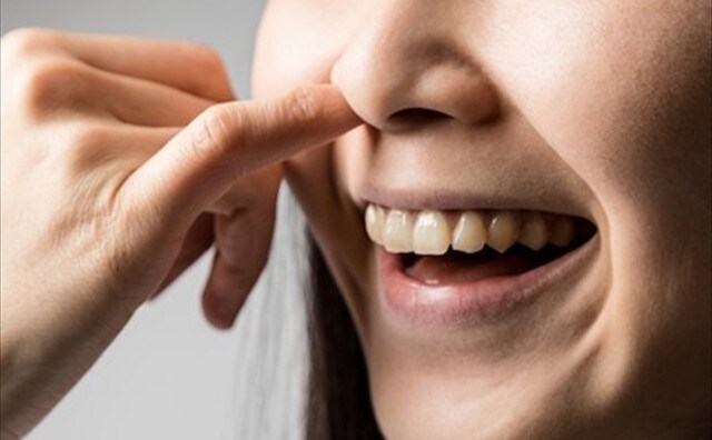 何のためにあるの?「鼻くそ」が溜まるメカニズムと効果的な対策は?