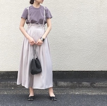 色ち買い続出！　ユニクロUのクルーネックT人気がすごい