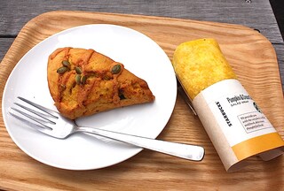 秋の味覚をスタバで！　カボチャフードを食べ比べてみた