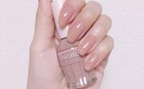 オフィスもOK！　ヌーディーカラーで叶える清楚ネイル