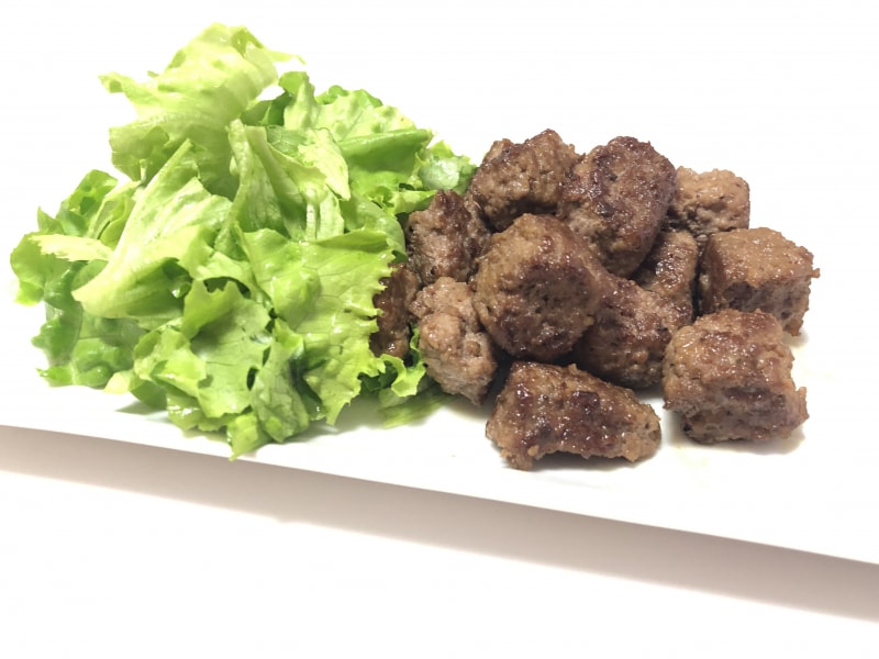 給料日前でも肉が食べたい! ひき肉のなんちゃってサイコロステーキ