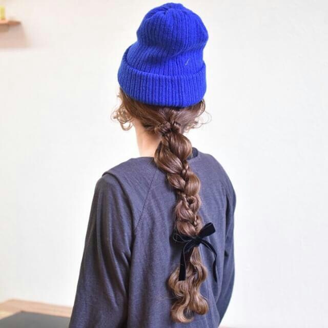 冬コーデが数倍楽しくなる！　ニット帽に似合うヘアアレンジ！