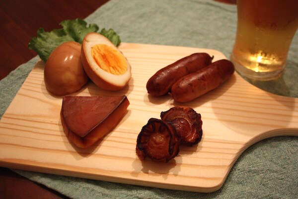 週末、自宅燻製はいかが? 茶葉&コーヒーの5種で比較してみた