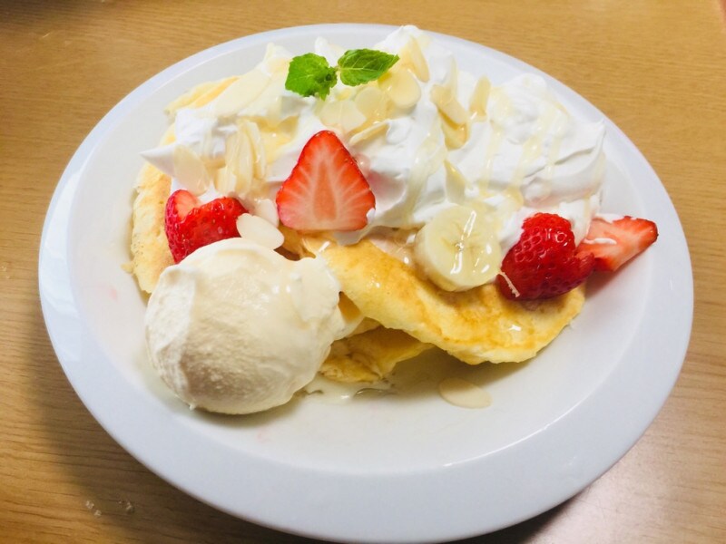 ふわとろを頬張る幸せ。クリームたっぷりリコッタパンケーキ