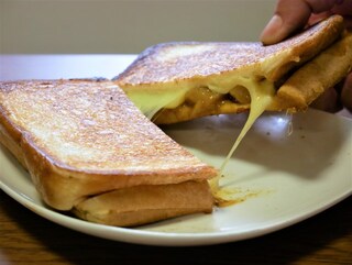 フライパンで簡単！「ホットメルトサンド」アレンジ第2弾