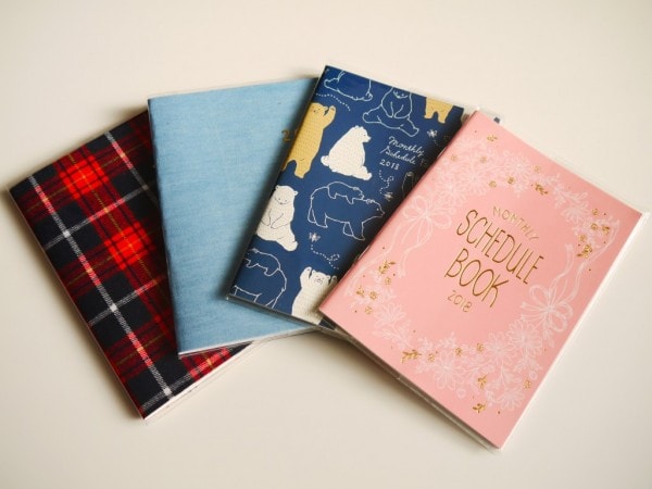 コスパ抜群! 最新2018年スケジュール帳は100均で手に入れろ!