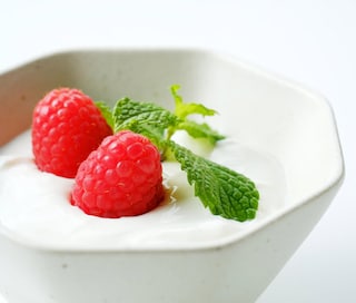 朝・夜？食前・食後？ヨーグルトを食べるおすすめのタイミングとは