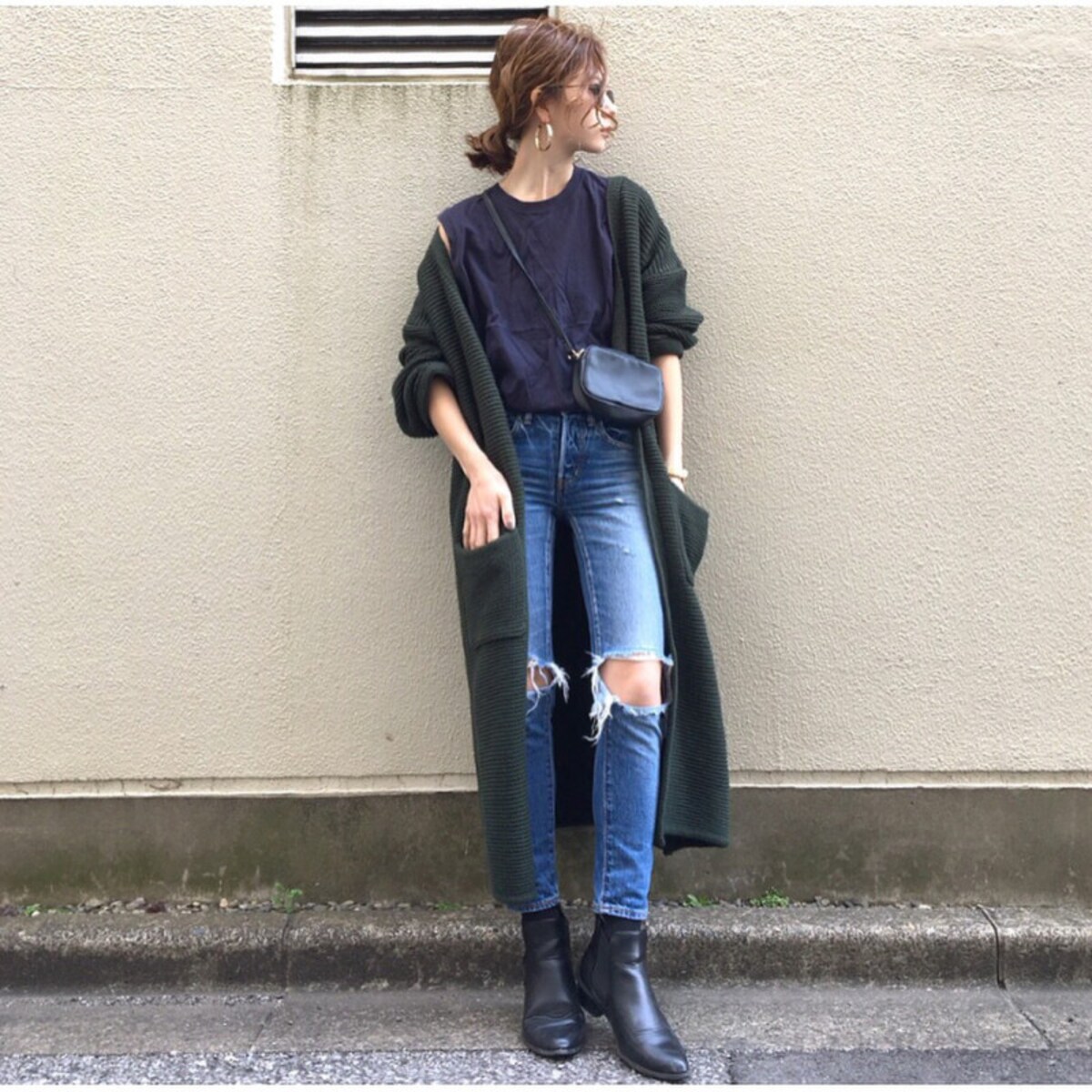 春の便利アイテム！　ロングカーディガンのコーデを紹介！