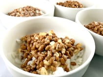 タレとネギだけじゃない!?　キッチンにある食材でできる納豆アレンジ