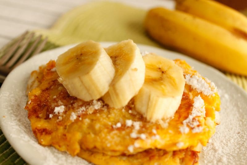 黒くなったバナナを有効活用! 材料2つで作るパンケーキ