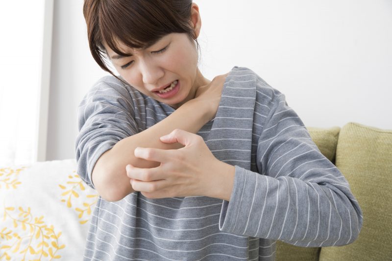 誤ったスキンケアで「乾燥性皮膚炎」に!?　冬こそ正しい保湿対策を