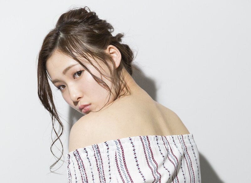 オフショルでも大丈夫! 背中ニキビのケア方法