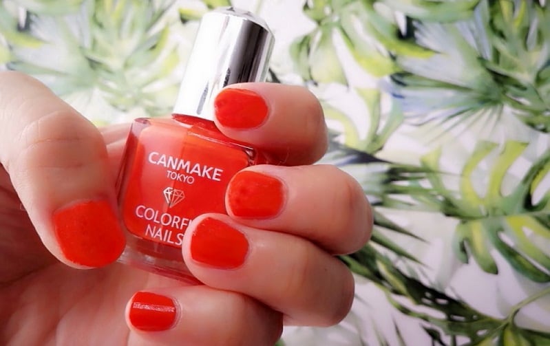 360円でこのクオリティ！　キャンメカラフルネイルでつくる夏爪